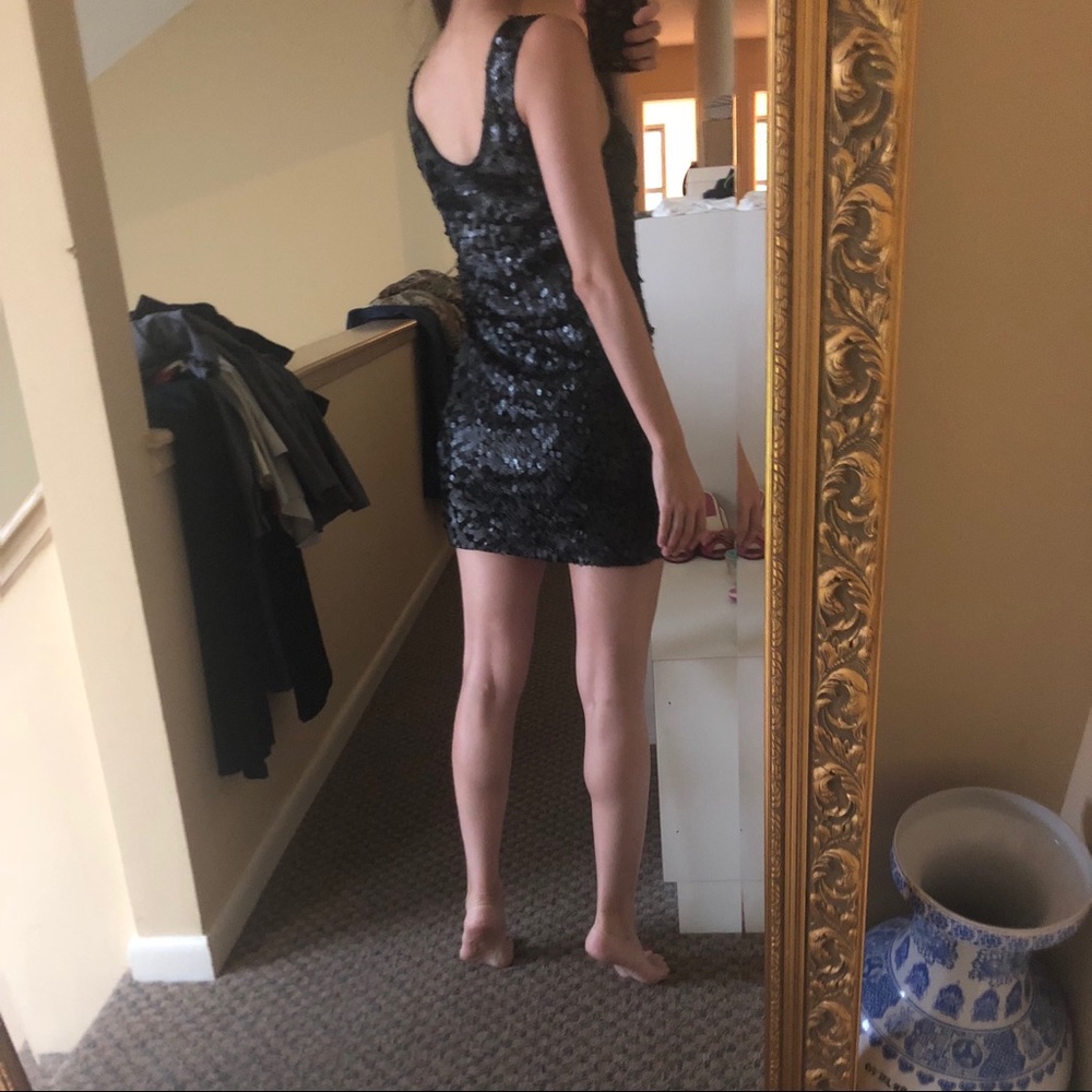 Black matte sequined mini dress - Picture 2 of 2